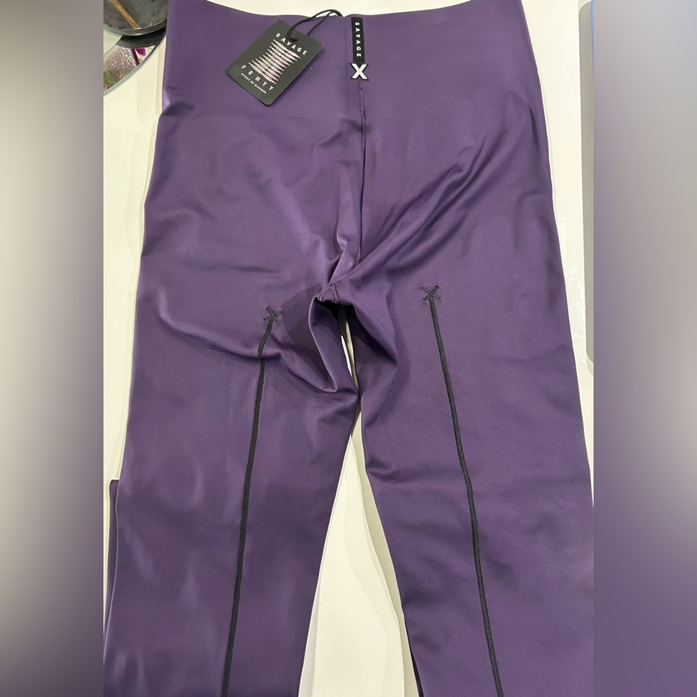 Savage Fenty High-waist legging NWT (never worn)
